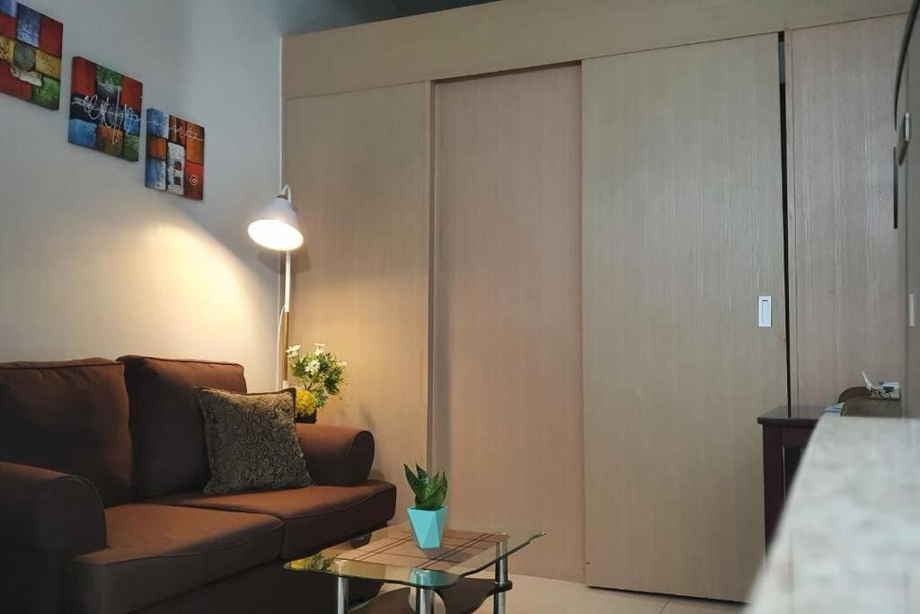 Cherolds Place Lovely 1 Bedroom Condo With Balcony Manila Zewnętrze zdjęcie